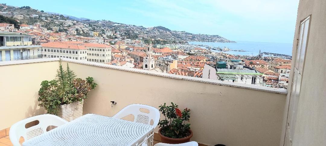 Dimora Bellavista,Garage Privato,Due Piani Lägenhet Sanremo Exteriör bild