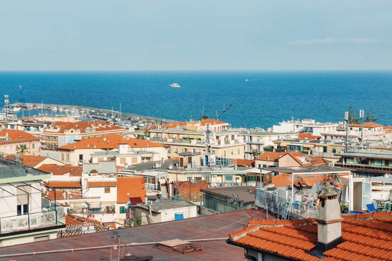 Dimora Bellavista,Garage Privato,Due Piani Lägenhet Sanremo Exteriör bild